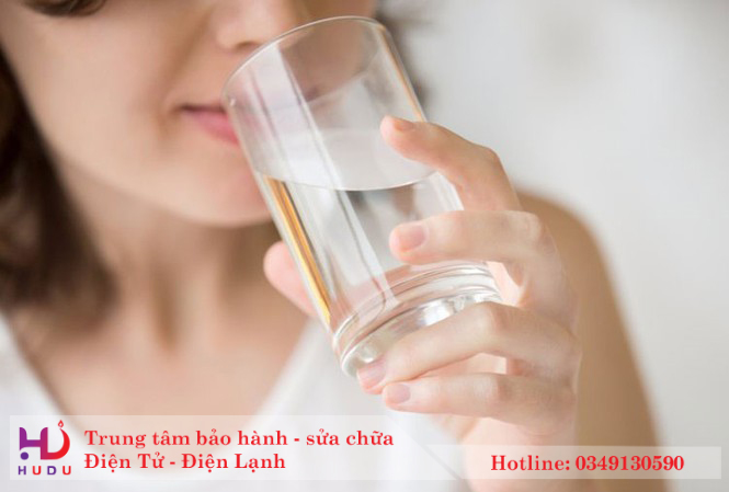 3 cách giúp bạn tránh bị sốc nhiệt khi ngồi điều hòa cả ngày